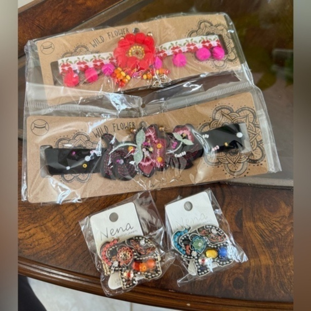 NWT Costume Jewelry Bundle - Picture 1 of 3